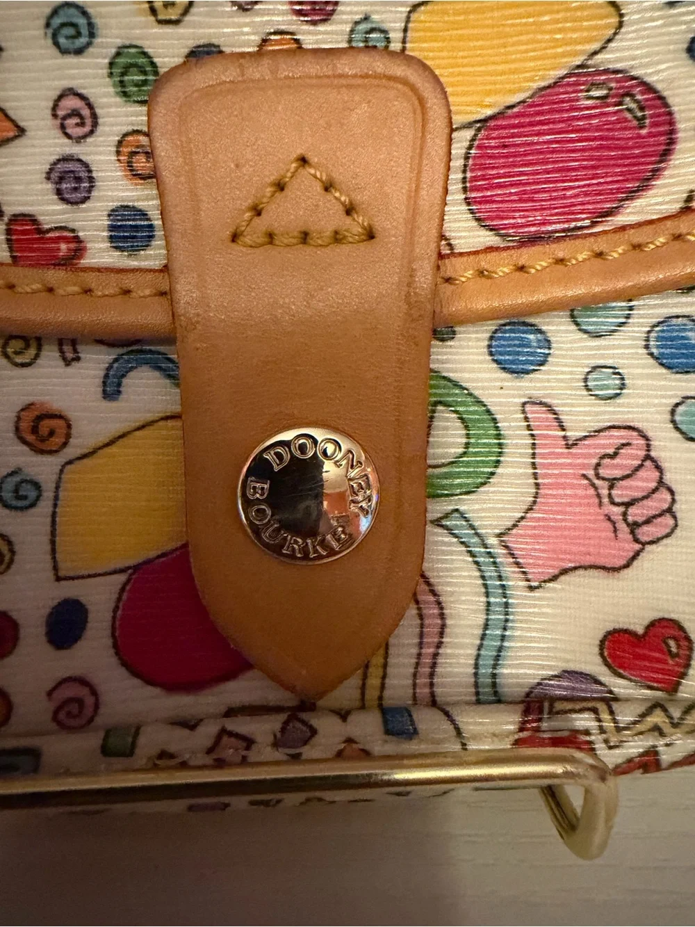 DOONEY & BOURKE White Whimsy Wristlet(EUC)